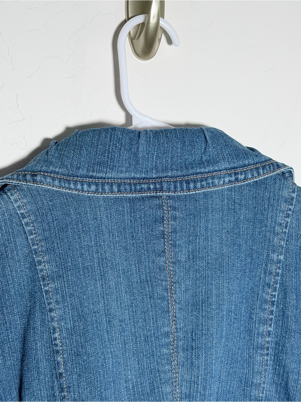 Roz & Ali Medium Blue Denim Blazer Jacket with Scalloped Notch Collar - Picture 7 of 10